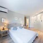 Casa vacanze Charming Nestled In The Hills Of Cannes