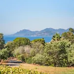 Casa vacanze Charming Nestled In The Hills Of