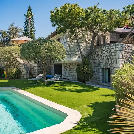 Charming Nestled In The Hills Of Ferienhaus Cannes
