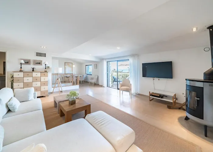 Charming Nestled In The Hills Of * Cannes